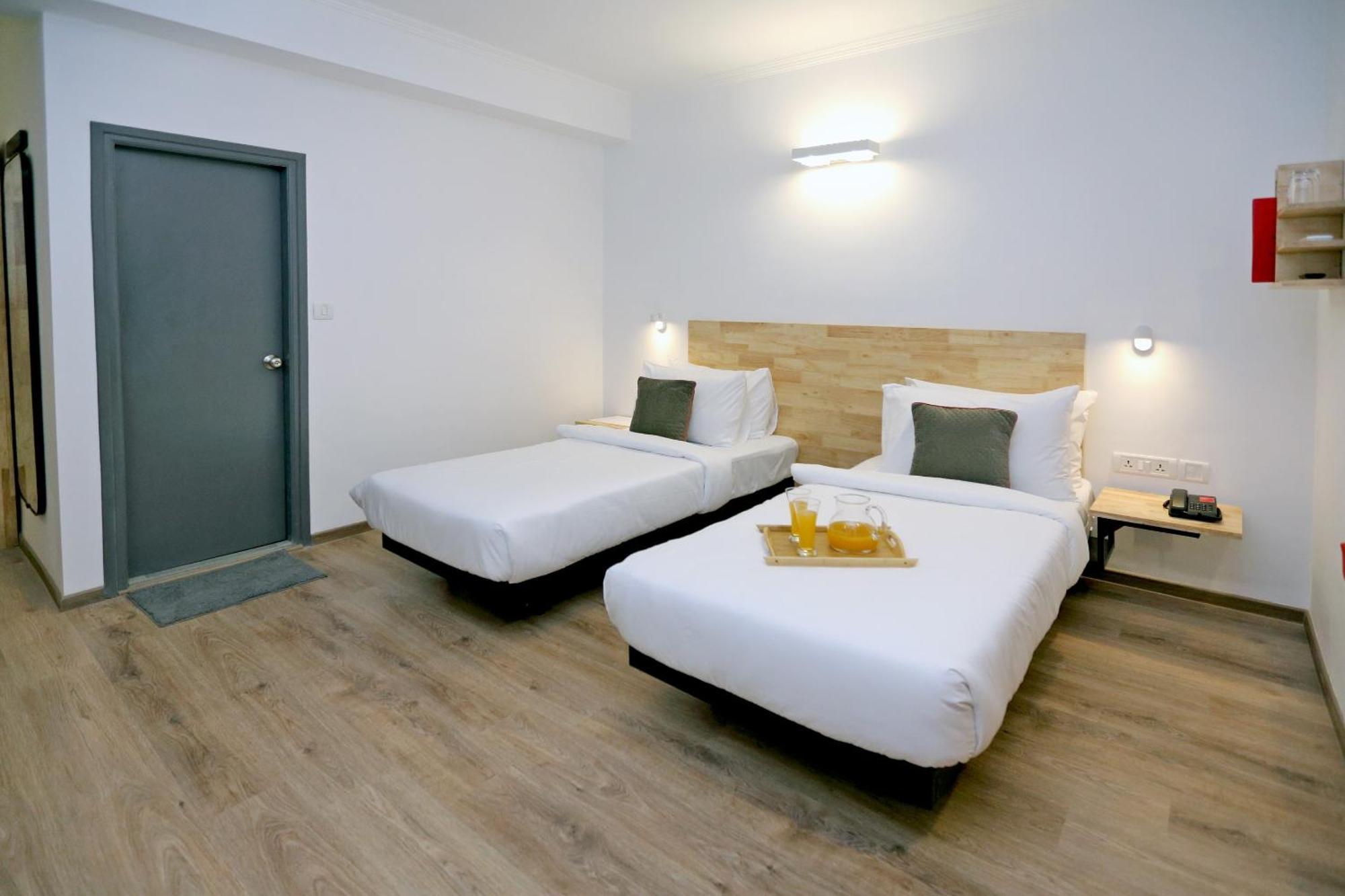Oyo Townhouse 17 Huda City Center Near Leisure Valley Park Gurgaon Luaran gambar